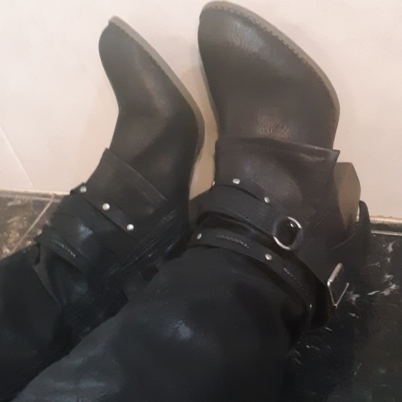 Adrienne black riding boots Size 9 - Picture 2 of 5